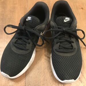 Nike Black Sneakers